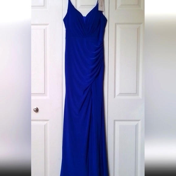 Royal blue prom dress with split - Picture 3 of 5